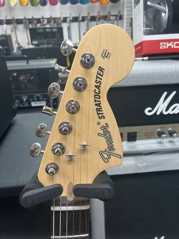 Fender American Performer Stratocaster HSS Aubergine with Rosewood Fingerboard - Image 4