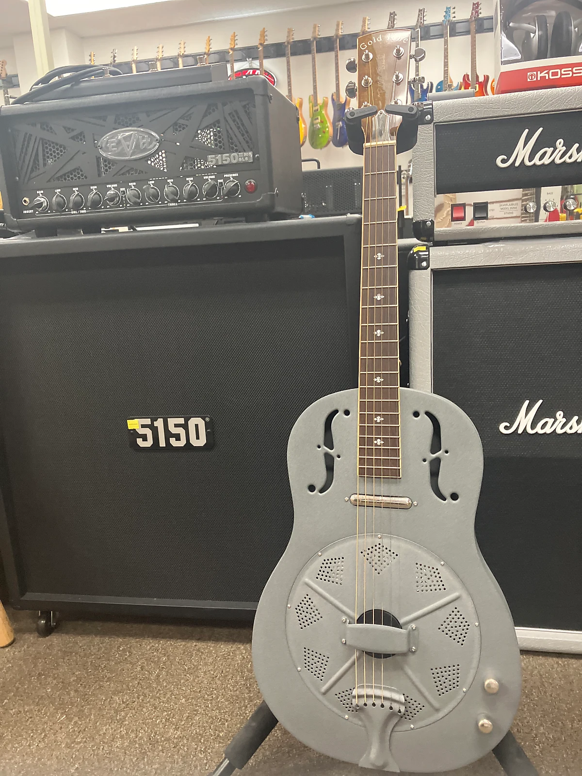 Metal body electric guitar hotsell