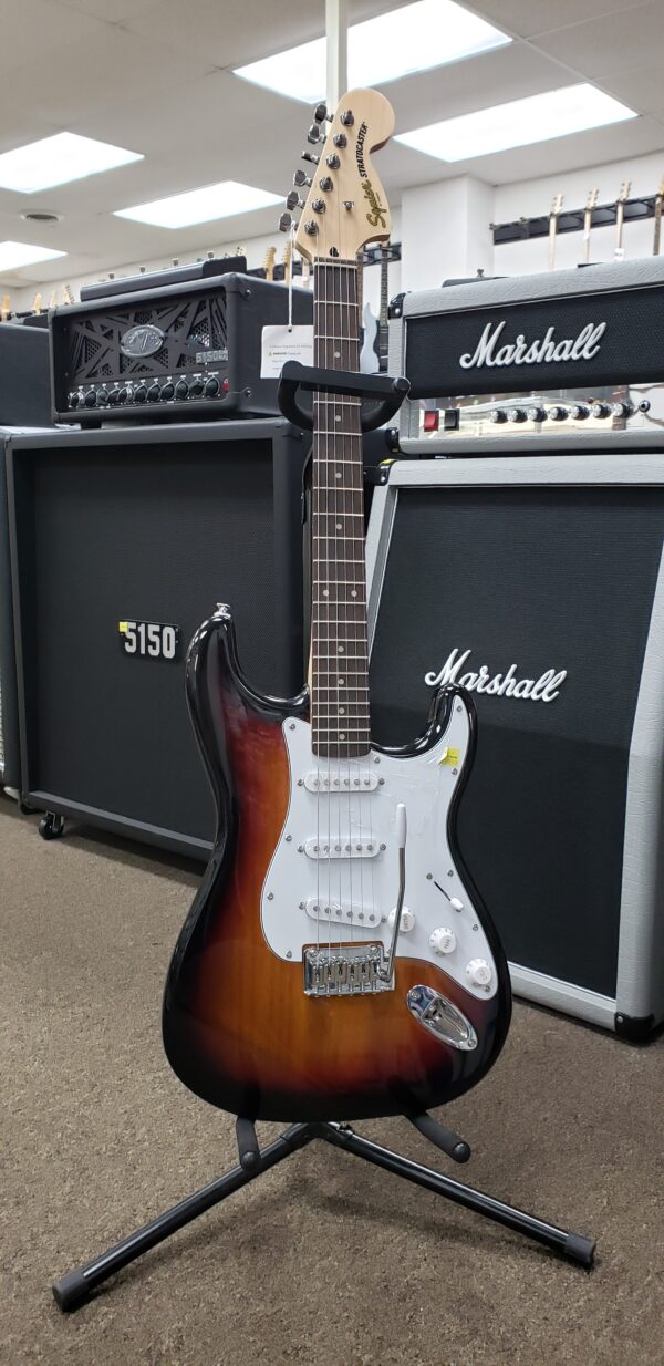 Squier Affinity Series Stratocaster Electric Guitar - 3-Color Sunburst - Image 7