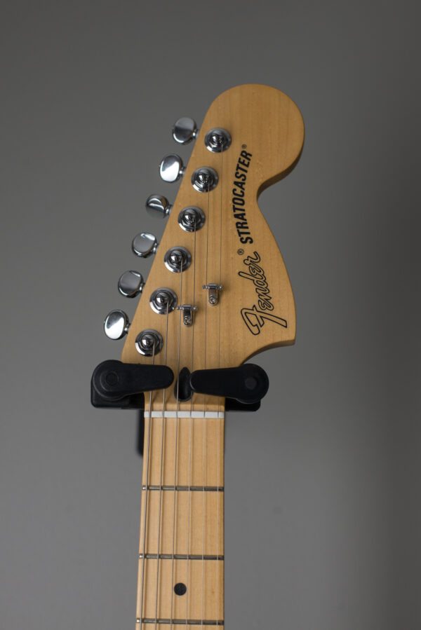 Fender Deluxe Stratocaster Strat - Blizzard Pearl w/ Vega-Trem - Image 5