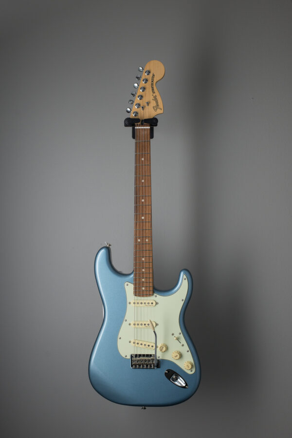 Fender Player Plus Stratocaster - Pau Ferro Fingerboard - Opal Spark - Image 3