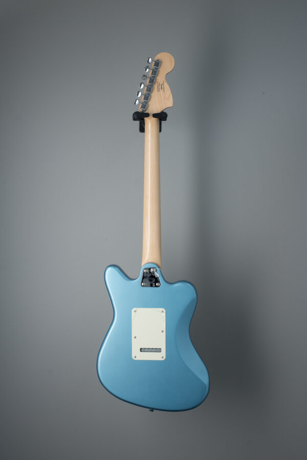 Squier Paranormal Super-Sonic – Ice Blue Metallic - Image 4