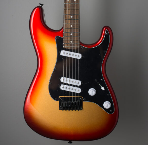 Squier Fender Contemporary Stratocaster Special - SunSet Metallic w/ Black Pickguard
