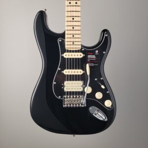 Fender American Performer Stratocaster -HSS - Gloss Black