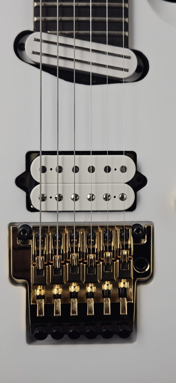 Ibanez Prestige RGA622XH-WH - WHITE - 27 frets - Image 6