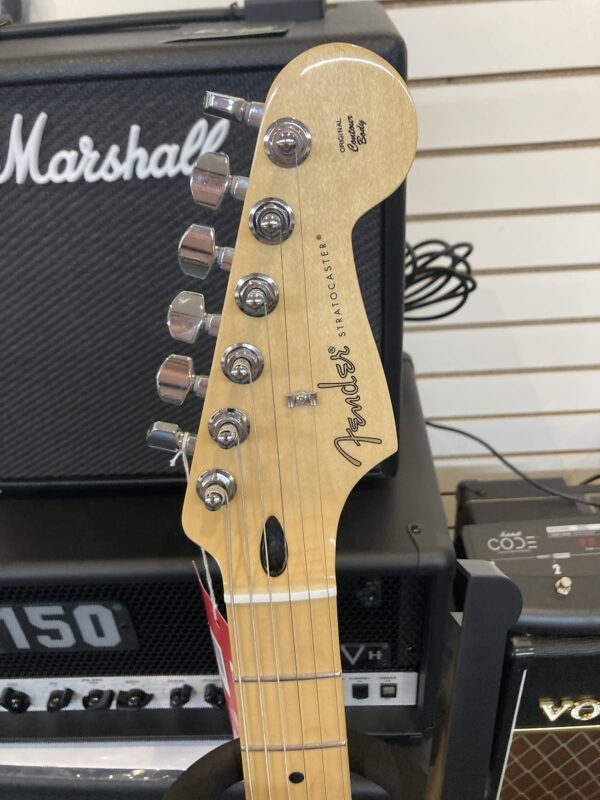 Fender Player Stratocaster Tone Sunburst with Pau Ferro Fingerboard - Image 7